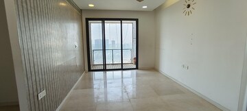 Room in 4 BHK Apartment at Lodha Evoq, Wadala – for Rent