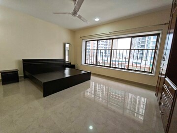 Bedroom in 4 BHK Apartment at Prabhadevi CHS, Prabhadevi – for Rent