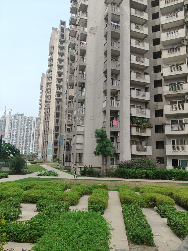 Exterior View, shri-radha-sky-gardens 3 Bedroom 1465 Sq.Ft. Apartment In Sector 16b Greater Noida Greater Noida 9085392