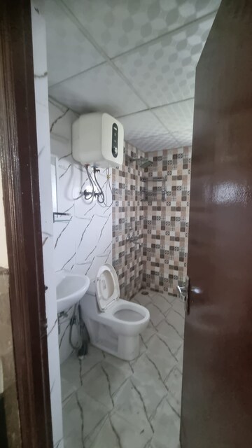 Bathroom in 2 BHK Apartment at Panchsheel Pinnacle, Sector 16 Greater Noida – for Rent