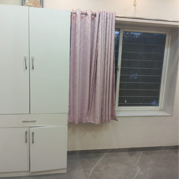 Room in 3 BHK Apartment at Kumar Papillon, Sutarwadi – for Rent