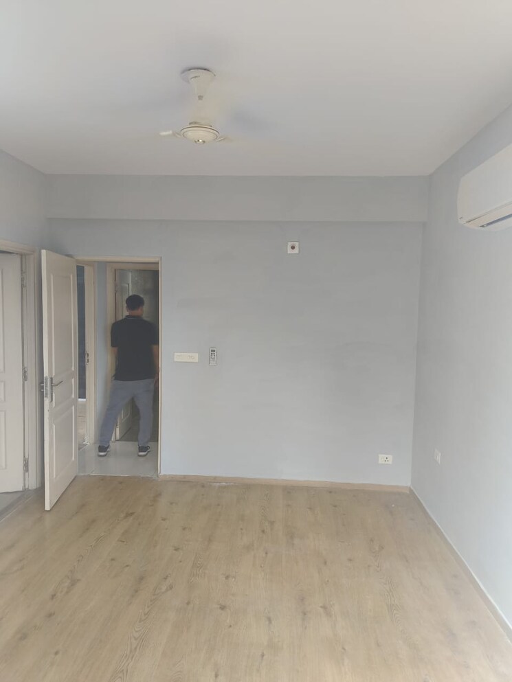 Room, raheja-vedaanta 3 Bedroom 2452 Sq.Ft. Villa In Sector 108 Gurgaon 9085421