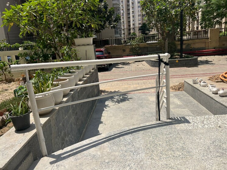 Balcony, raheja-vedaanta 3 Bedroom 2452 Sq.Ft. Villa In Sector 108 Gurgaon 9085421