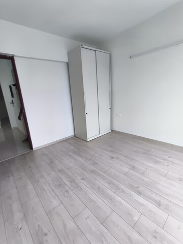 Room in 3 BHK Apartment at Shapoorji Pallonji Joyville Gurgaon, Sector 102 – for Rent
