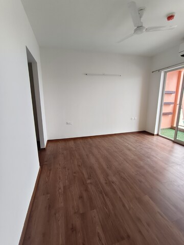 Room in 3 BHK Apartment at Shapoorji Pallonji Joyville Gurgaon, Sector 102 – for Rent