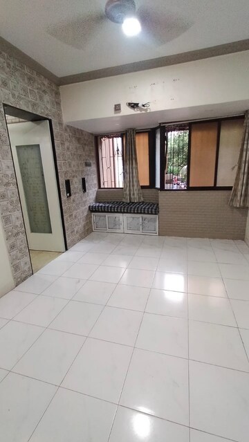 1 BHK Apartment For Rent in Kashish Park Apartment, Lal Bahadur Shastri Road
