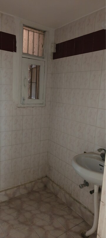Bathroom in 3 BHK Apartment at Sigma Apartments, Beta I Greater Noida – for Sale