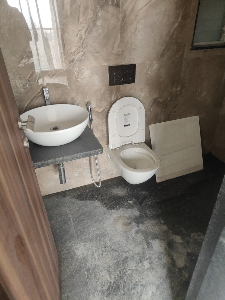 Bathroom, larkins-315-rio 3 Bedroom 1030 Sq.Ft. Apartment In Panch Pakhadi Thane 9085441