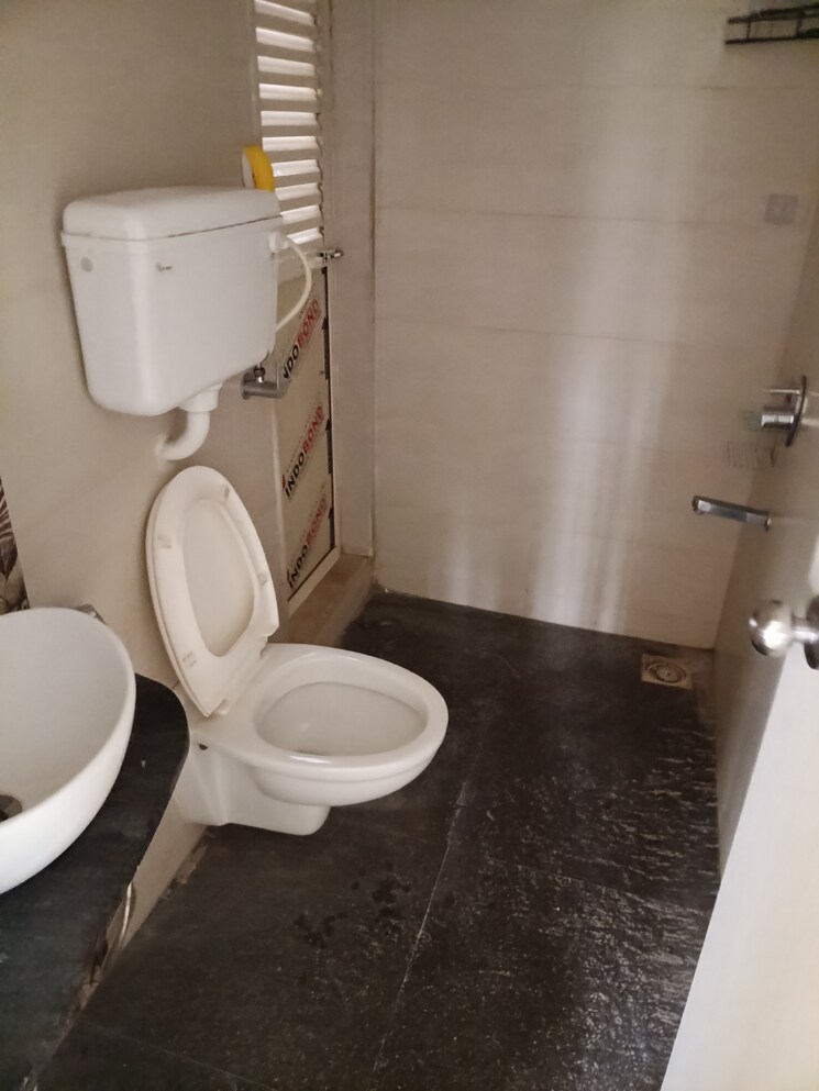 Bathroom, unique-greens-ghodbunder-road 1 Bedroom 423 Sq.Ft. Apartment In Ghodbunder Road Thane 9085487