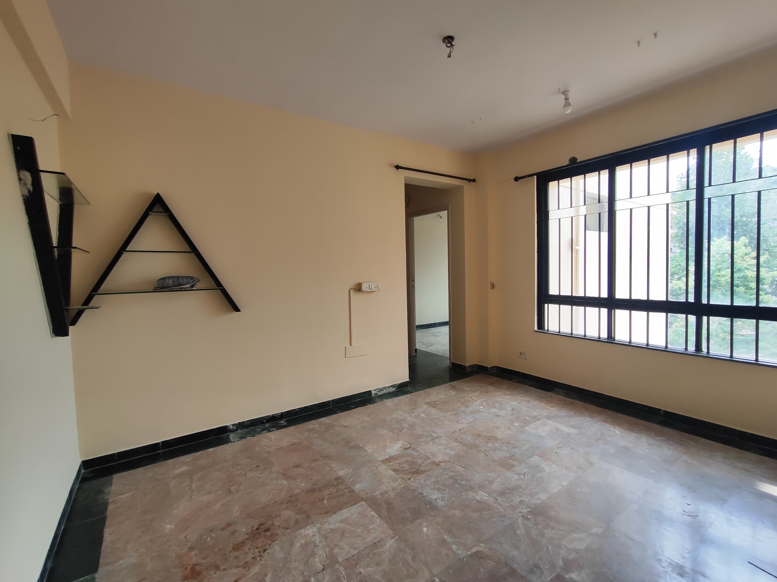 2 BHK + Extra Room 750 Sq.Ft. Apartment in Hiranandani Estate Capri