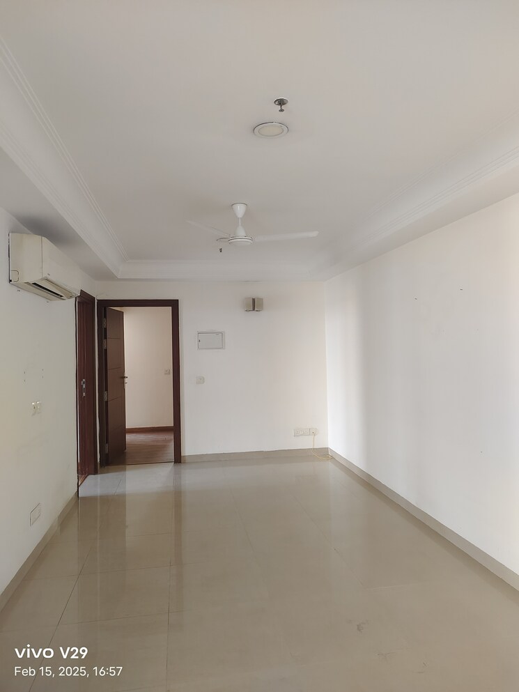 Room, pioneer-park-phase-1 3 Bedroom 1795 Sq.Ft. Apartment In Sector 61 Gurgaon 9085533