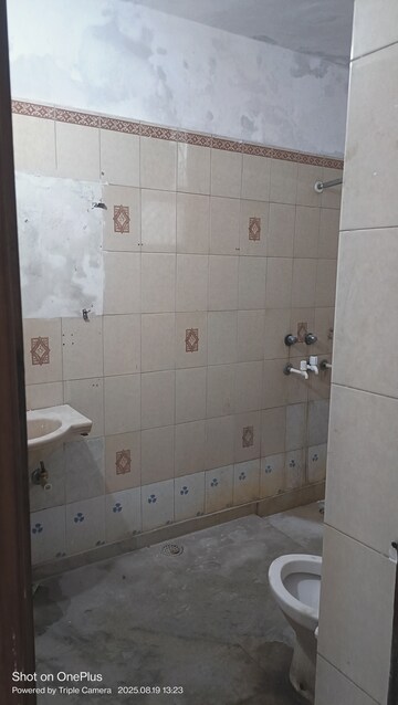 Bathroom in 3 BHK Builder Floor at Ashoka Enclave 3, Sector 35 – for Rent