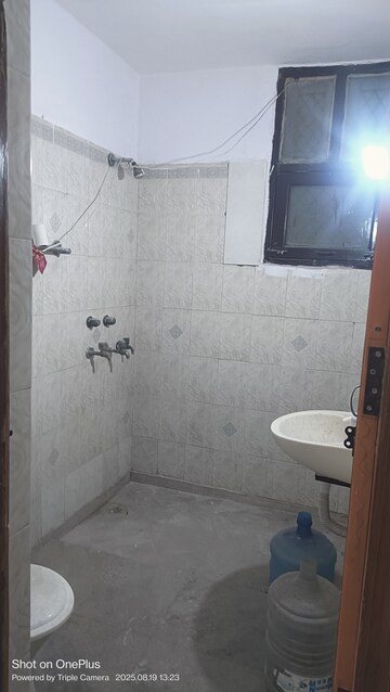 Bathroom in 3 BHK Builder Floor at Ashoka Enclave 3, Sector 35 – for Rent