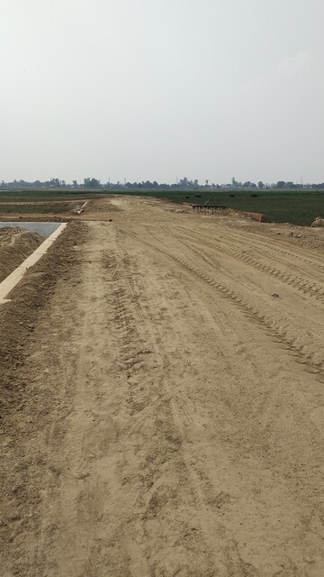  Plot For Sale in Maniram