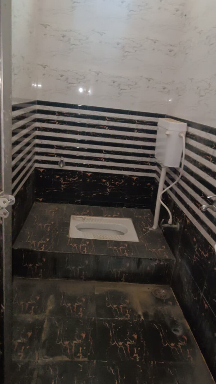 Attached Bathroom, radium road 2 Bedroom 1350 Sq.Ft. Apartment In Radium Road Ranchi 9085585