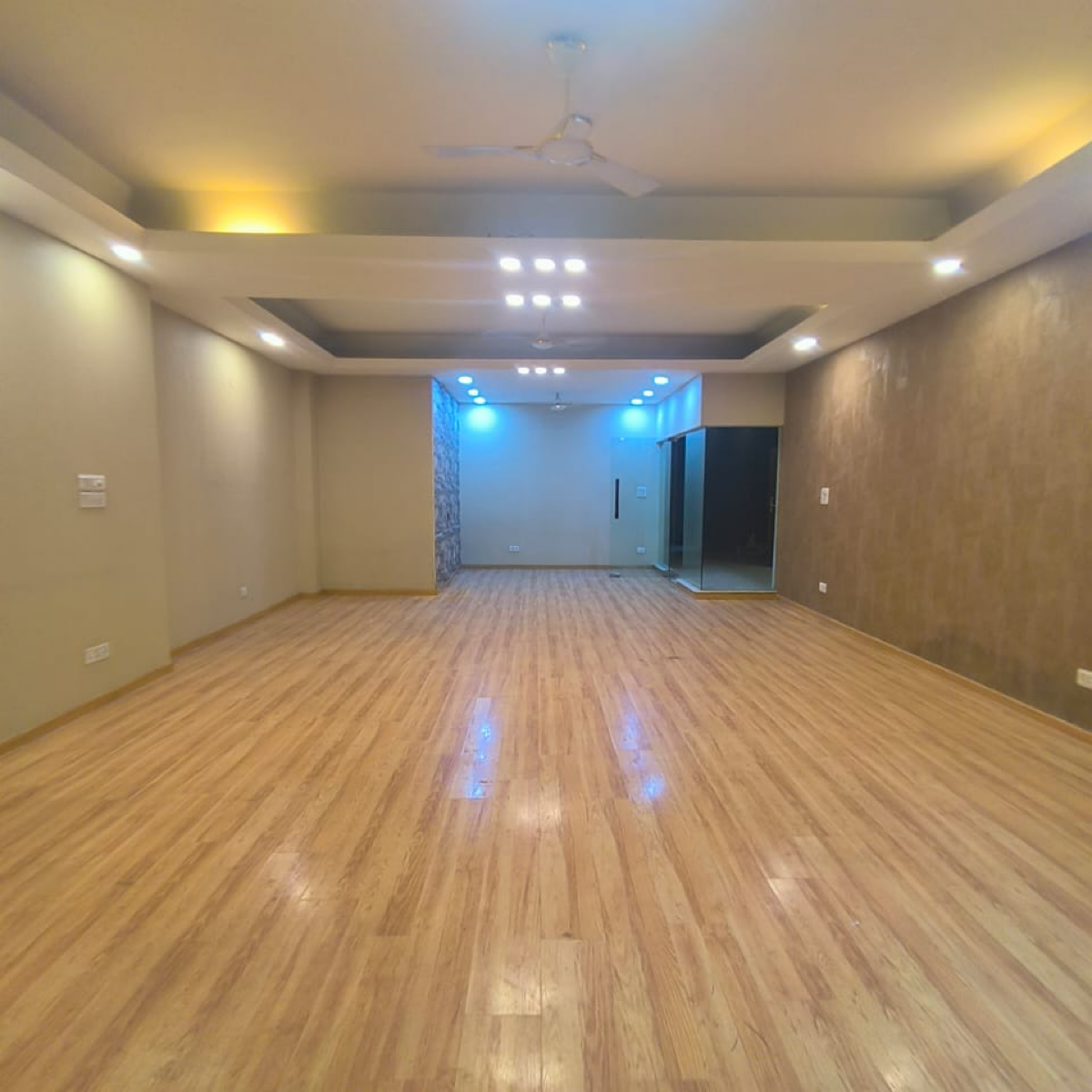 4 BHK + Pooja Room,Servant Room Builder Floor For Sale in South Extension II