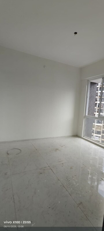 Room in 2 BHK Apartment at Satyam Alliaance Icon, Ghansoli – for Rent