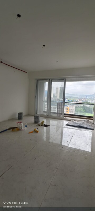 Room in 2 BHK Apartment at Satyam Alliaance Icon, Ghansoli – for Rent