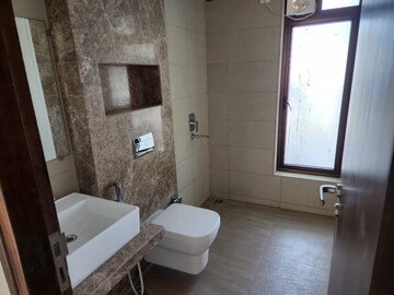 Bathroom in 3 BHK Apartment at Celestia Spaces, Parel – for Rent