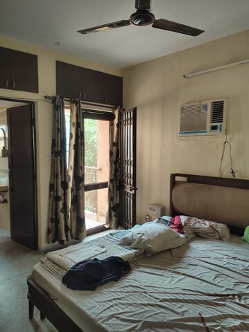Bedroom in 2 BHK Apartment at Sarita Vihar Pocket-C RWA, Sarita Vihar – for Rent