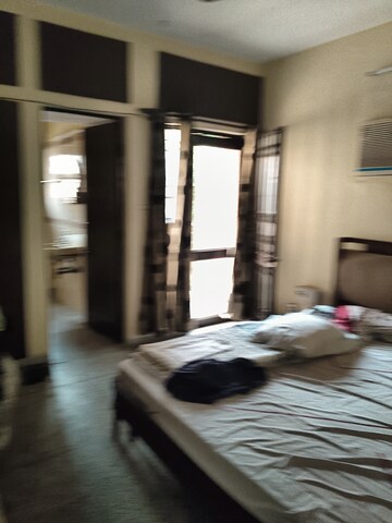 Bedroom in 2 BHK Apartment at Sarita Vihar Pocket-C RWA, Sarita Vihar – for Rent