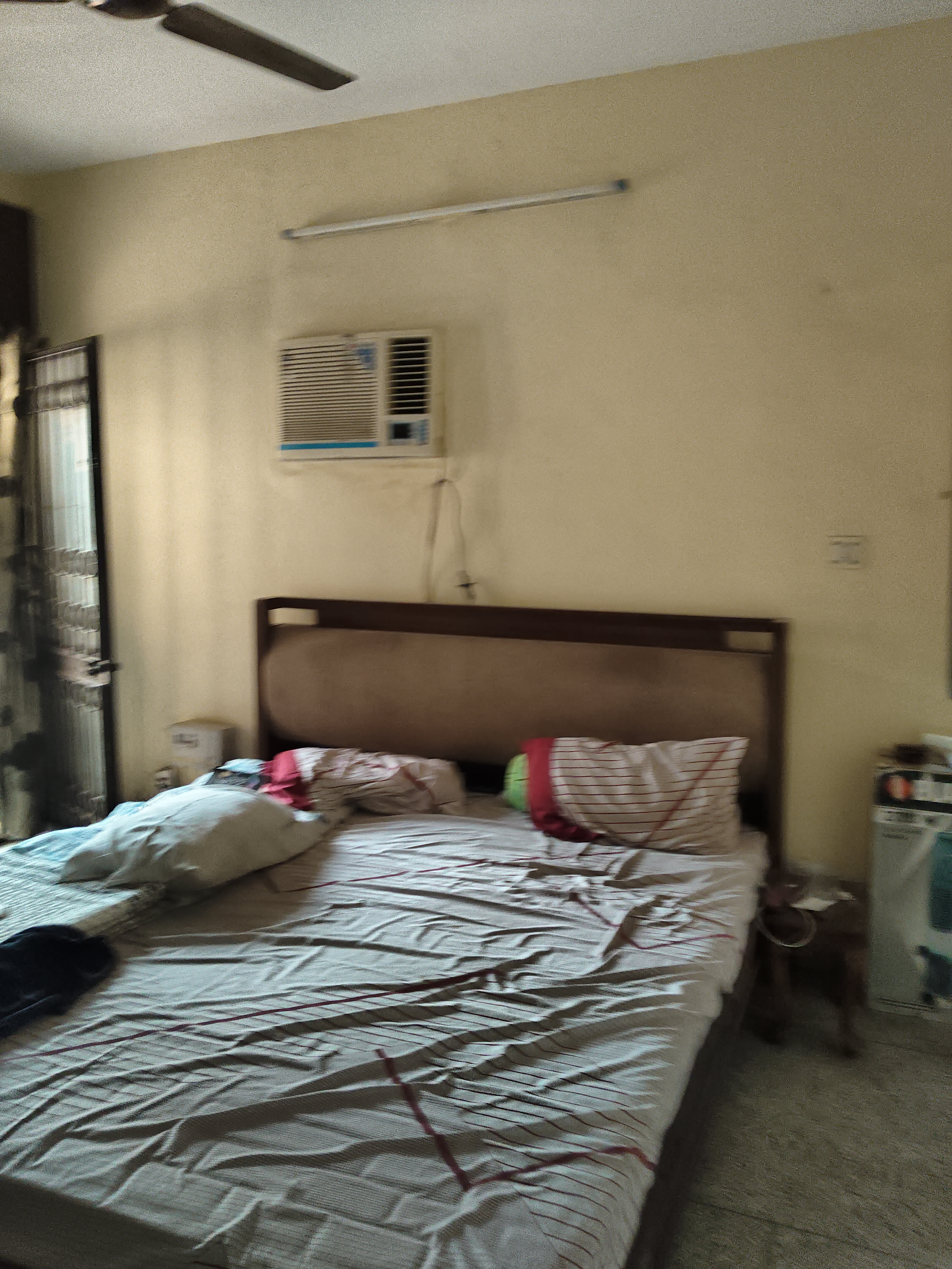 2 BHK + Servant Room,Extra Room Apartment For Rent in Sarita Vihar Pocket-C RWA
