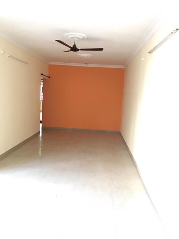 Room in 2 BHK Apartment at Silver Chambers, Hadapsar – for Sale