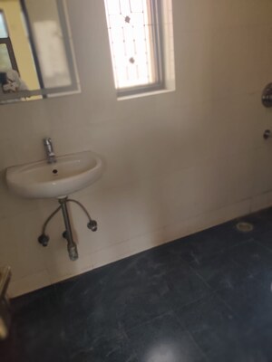 Bathroom in 6+ BHK Independent House at Green Park Extension – for Rent