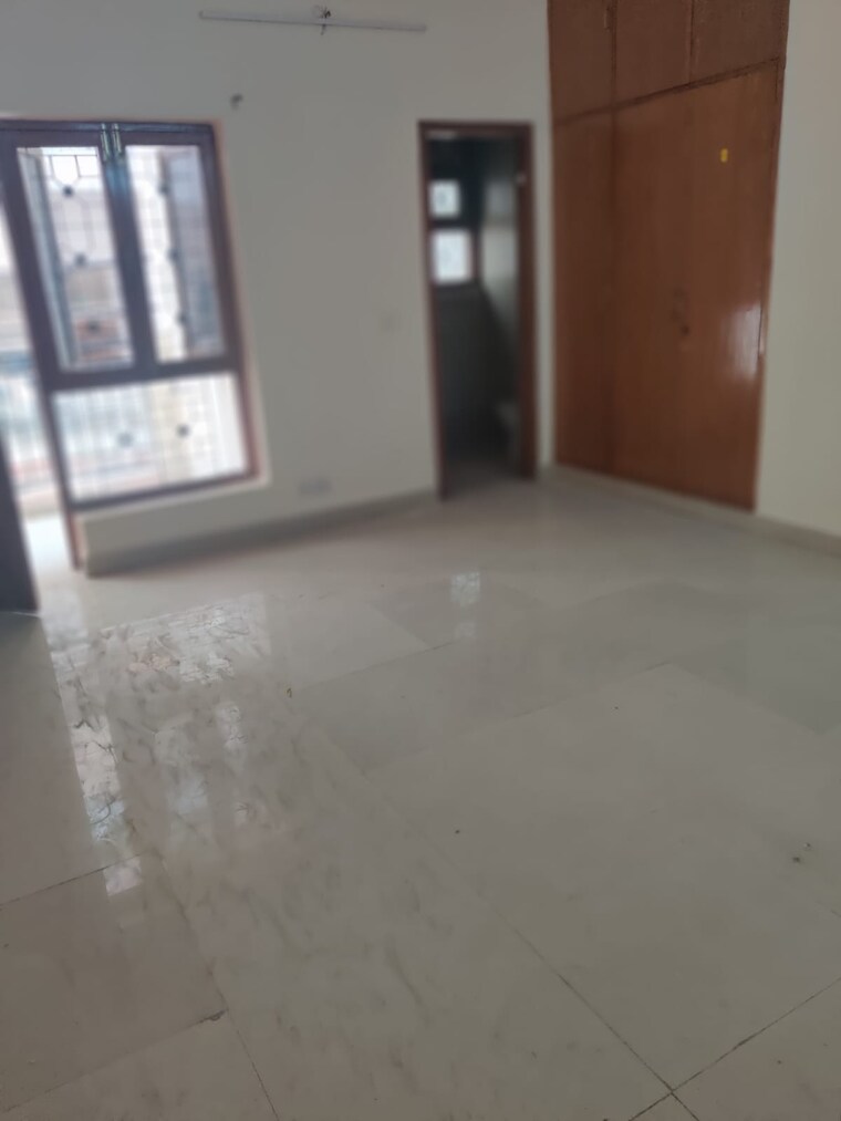 Room, green park extension 6+ Bedroom 400 Sq.Yd. Independent House In Green Park Extension Delhi 9085695