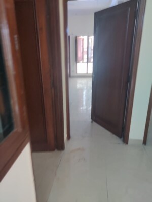 Living Room in 6+ BHK Independent House at Green Park Extension – for Rent