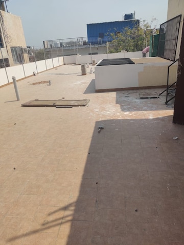 Terrace in 6+ BHK Independent House at Green Park Extension – for Rent