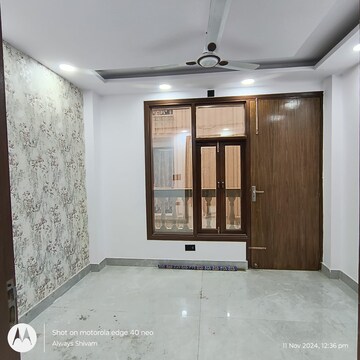 Room in 1 BHK Builder Floor at Govindpuri – for Rent