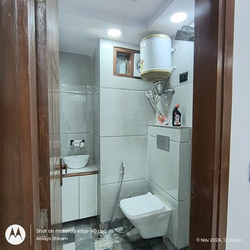 Bathroom in 1 BHK Builder Floor at Govindpuri – for Rent