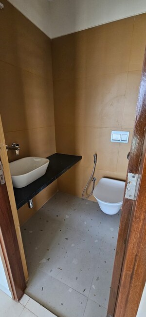 Team Area in 3 BHK Apartment at Shubham Trident, Chembur – for Sale