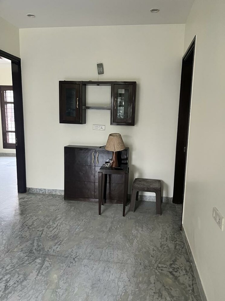Room, sector 91 4 Bedroom 200 Sq.Yd. Independent House In Sector 91 Mohali 9085768