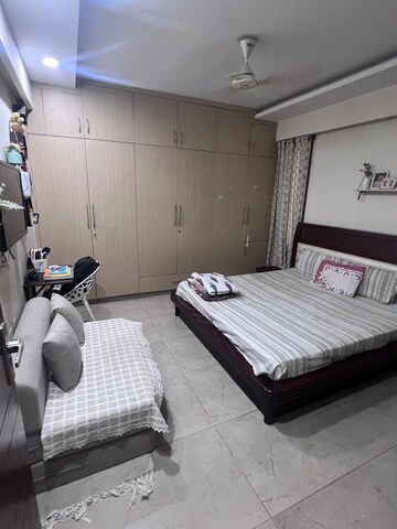 Bedroom in 4 BHK Builder Floor at Relaxo Apartment, Sector 46 – for Rent