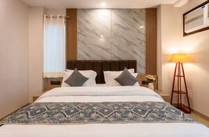 Bedroom in 3.5 BHK Apartment at Smart World Orchard, Sector 61 – for Sale