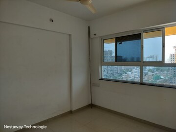 Room in 4 BHK Apartment at Somani Dream Home, Punawale – for Rent