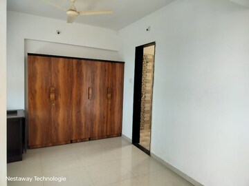 Room in 4 BHK Apartment at Somani Dream Home, Punawale – for Rent