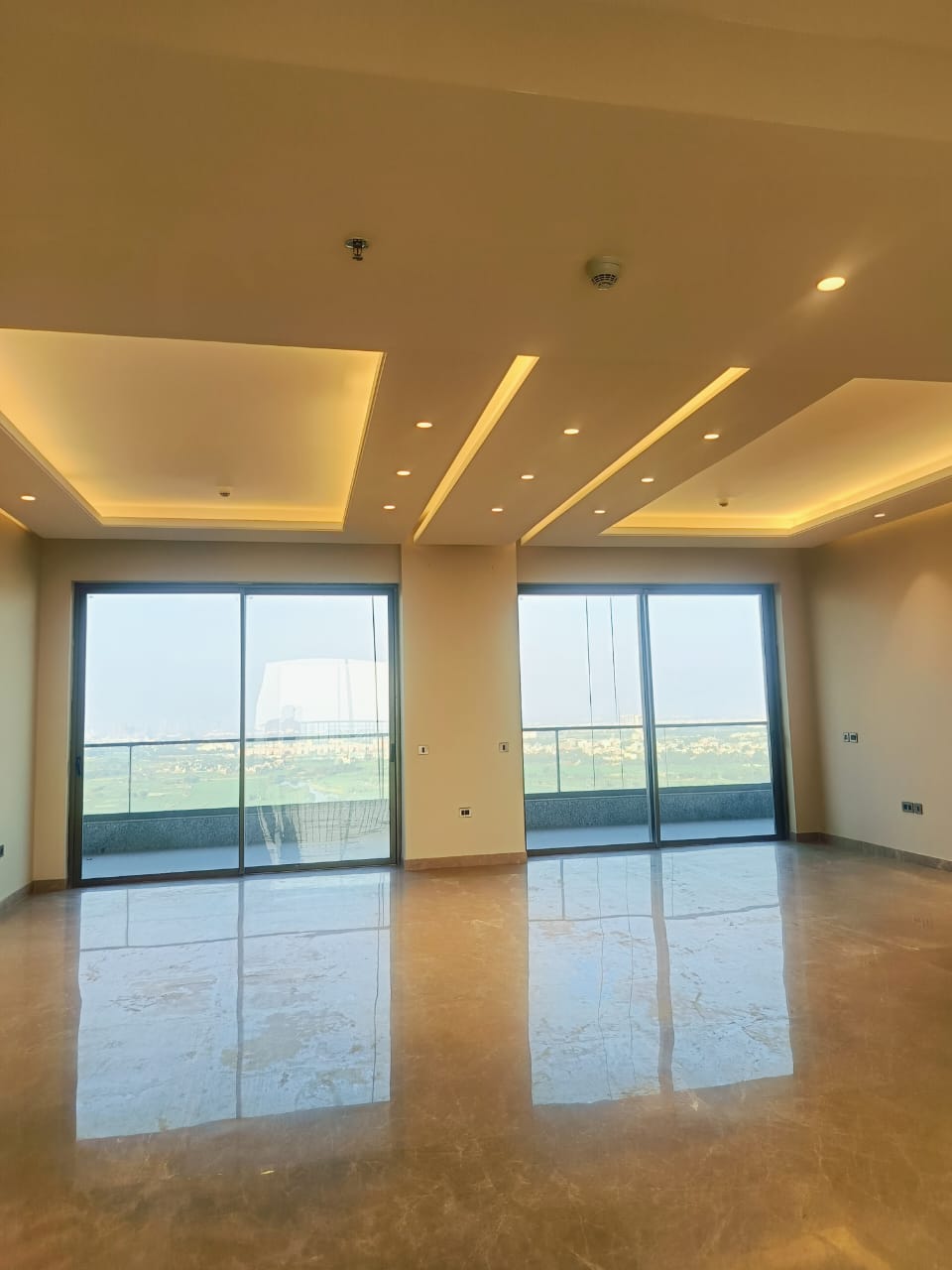 4 BHK + Pooja Room,Servant Room,Extra Room 4700 Sq.Ft. Apartment in Gulshan Dynasty