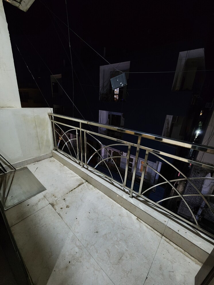 Balcony, chattarpur 2 Bedroom 700 Sq.Ft. Builder Floor In Chattarpur Delhi 9085885