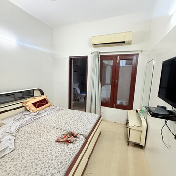 Bedroom in 3 BHK Independent House at Sector 105 – for Rent