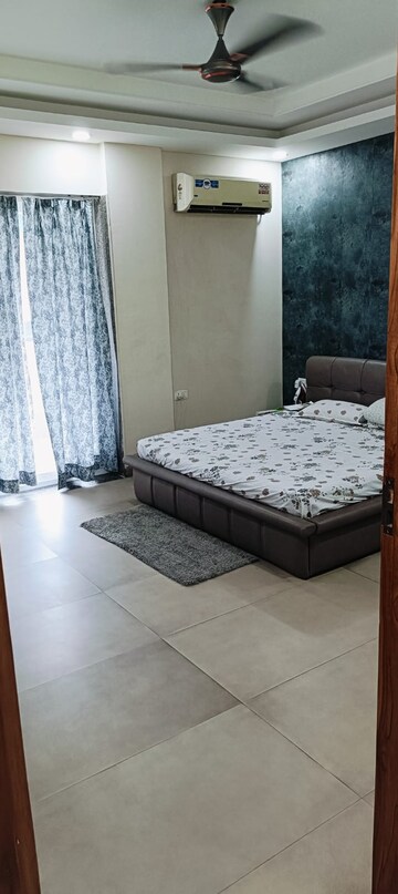 Bedroom in 3 BHK Independent House at Ashoka Enclave Faridabad, Sector 34 – for Rent