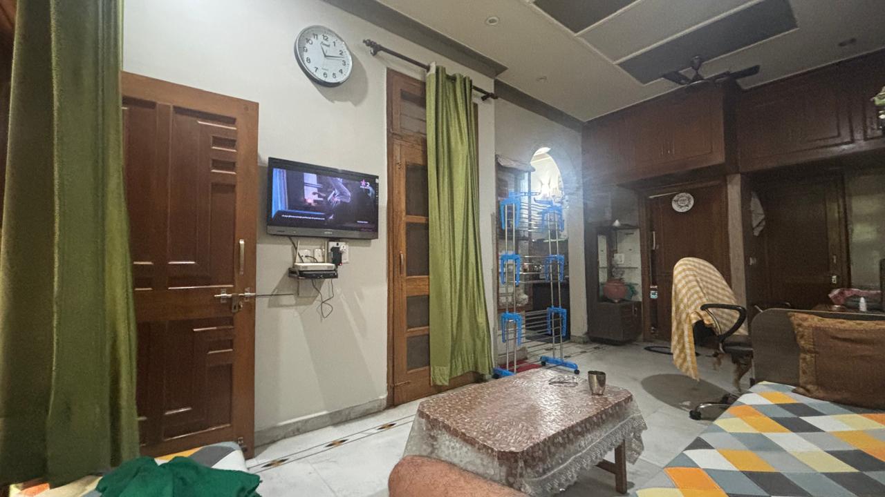 1 BHK Builder Floor For Rent in Sector 46