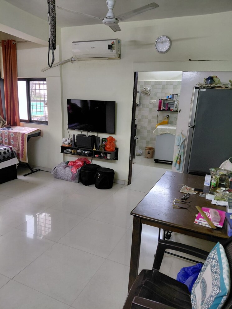 Living Room, vrindavan-society-thane-west 1 Bedroom 510 Sq.Ft. Apartment In Vrindavan Society Thane 9085927