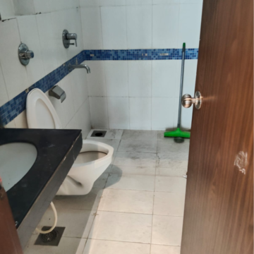 Bathroom in 2.5 BHK Apartment at Oberoi Springs, Veera Desai Industrial Estate – for Rent