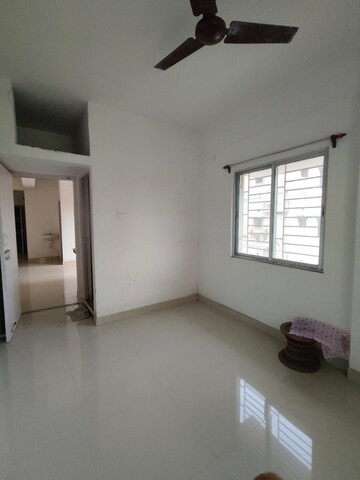 Room in 2 BHK Apartment at Narendrapur – for Sale