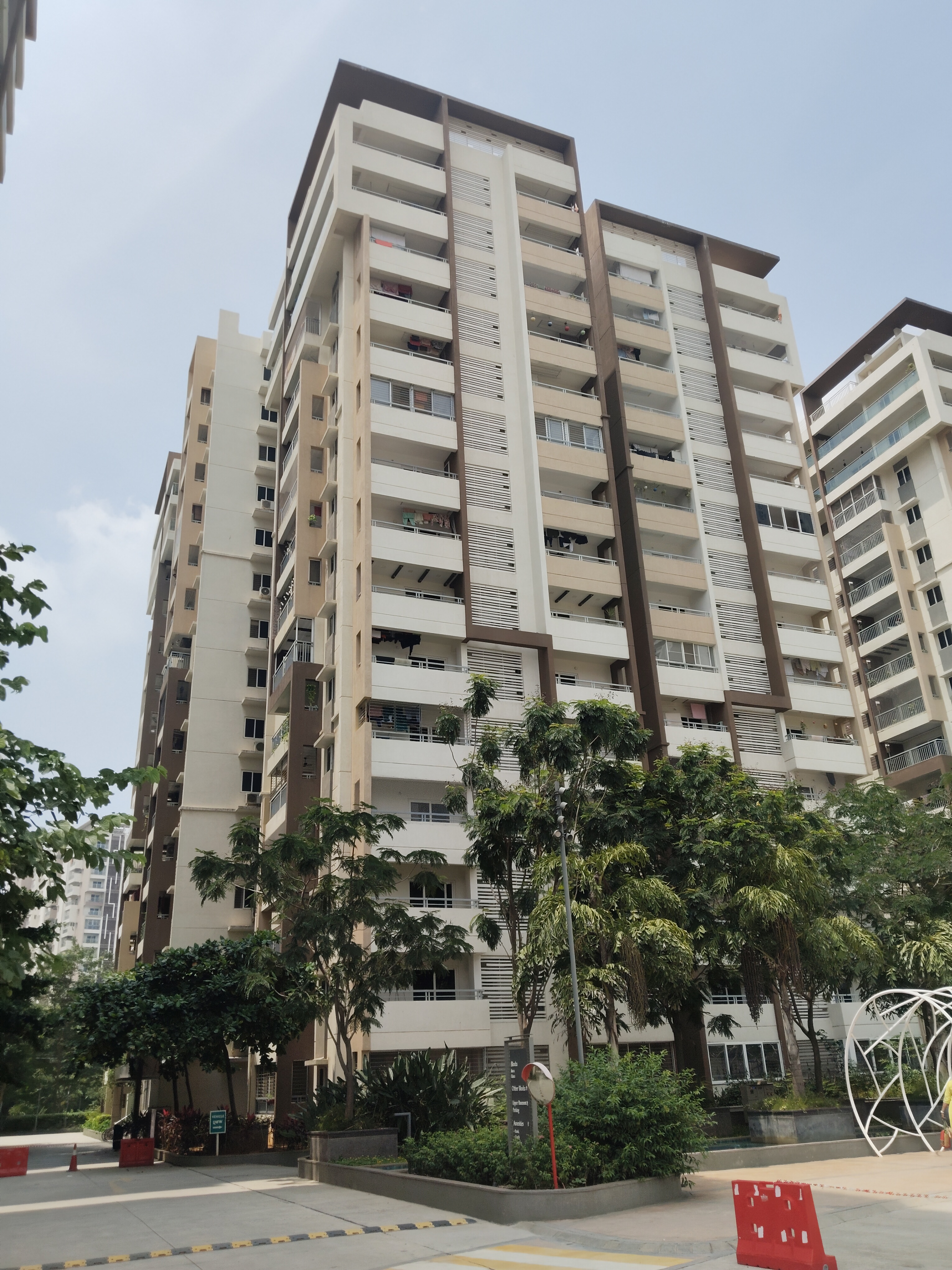 3 BHK + Pooja Room 2100 Sq.Ft. Apartment in Rajapushpa Atria