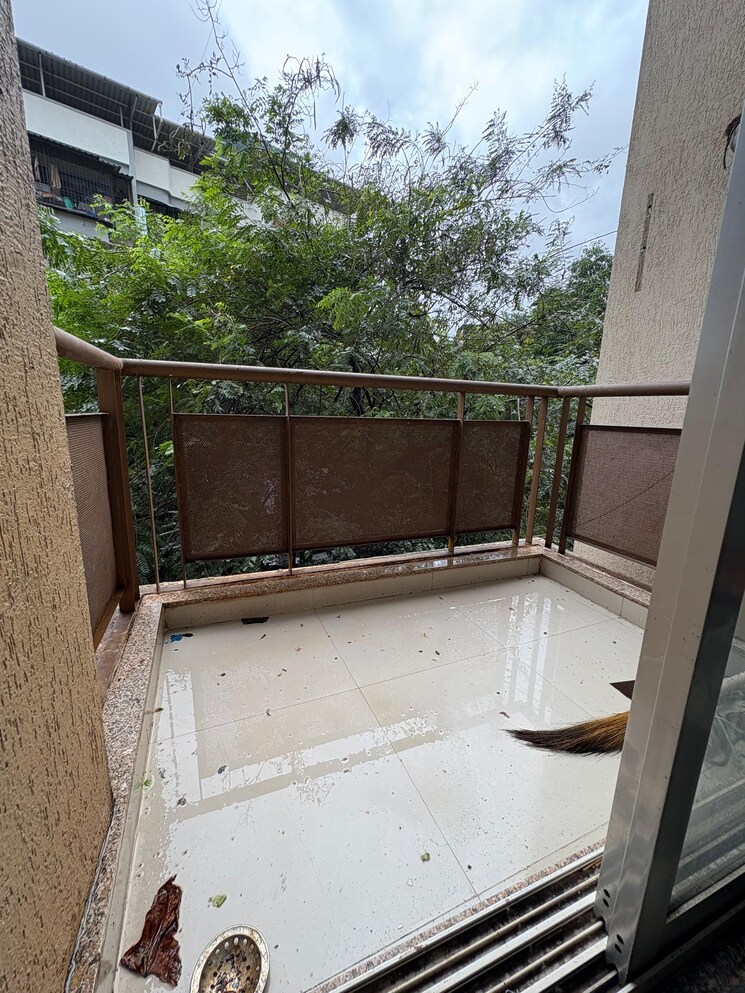 Balcony, vasundhara-chs-manpada 2 Bedroom 700 Sq.Ft. Apartment In Manpada Thane 9085953