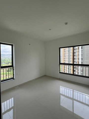 Room in 2 BHK Apartment at Shapoorji Pallonji Sensorium, Hinjewadi – for Rent